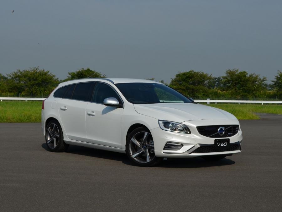 Volvo V60 T4 (JP) '2013
